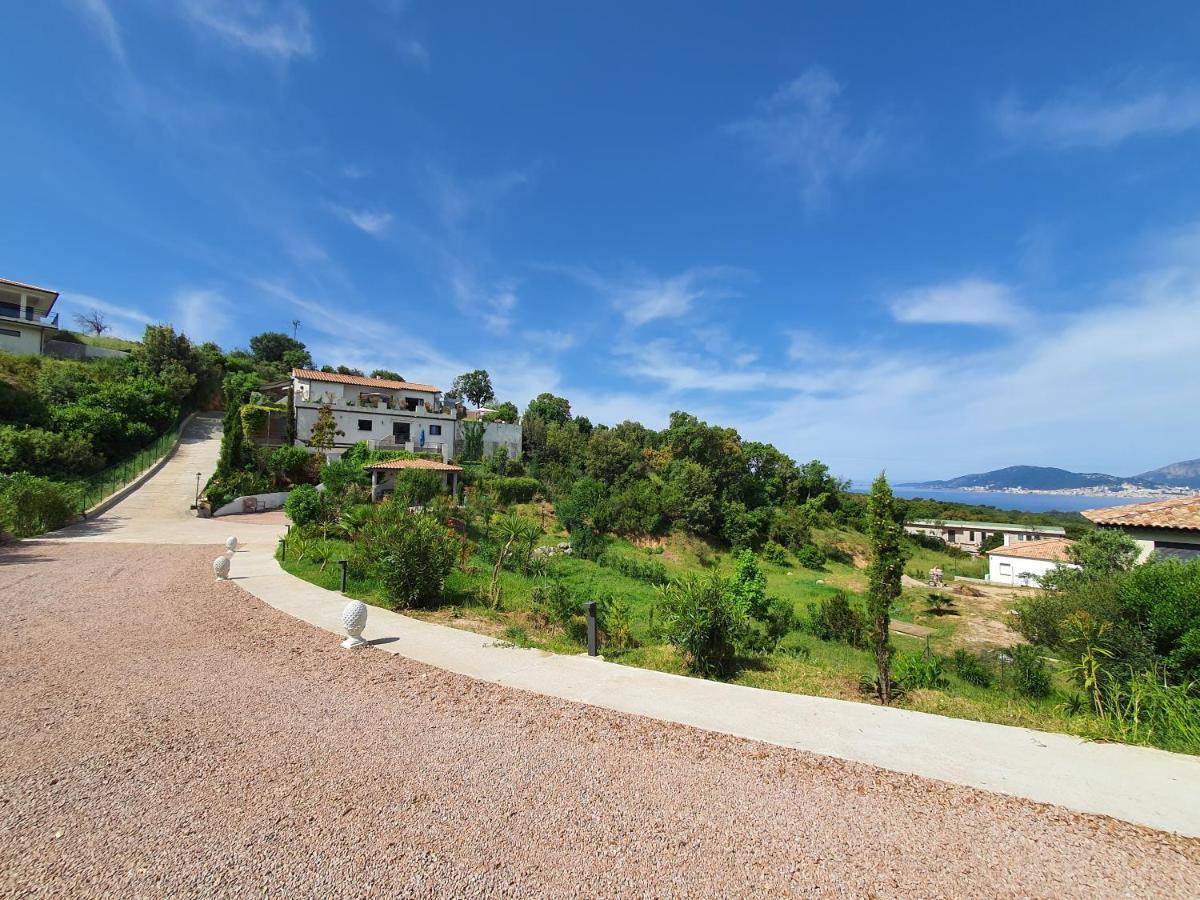Appartement F2 avec terrasse de 35 m2 Bomorto - Porticcio Porticcio  Esterno foto